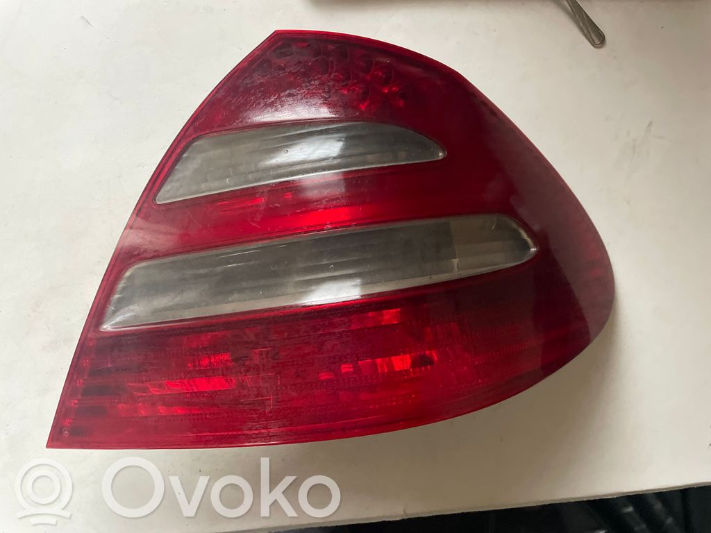Mercedes-Benz E W211 Lampă spate în caroserie 