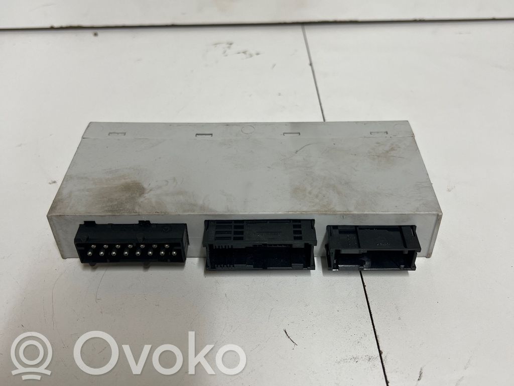 BMW 5 E39 Komforta modulis 
