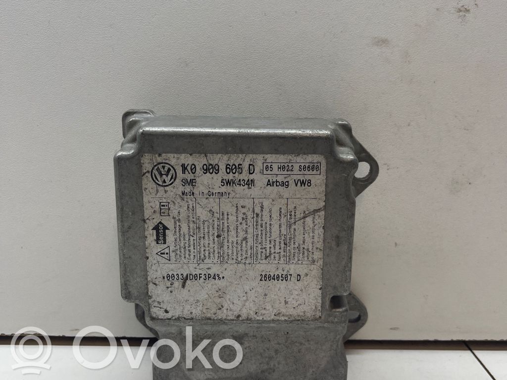 Volkswagen Golf V Airbag control unit/module 