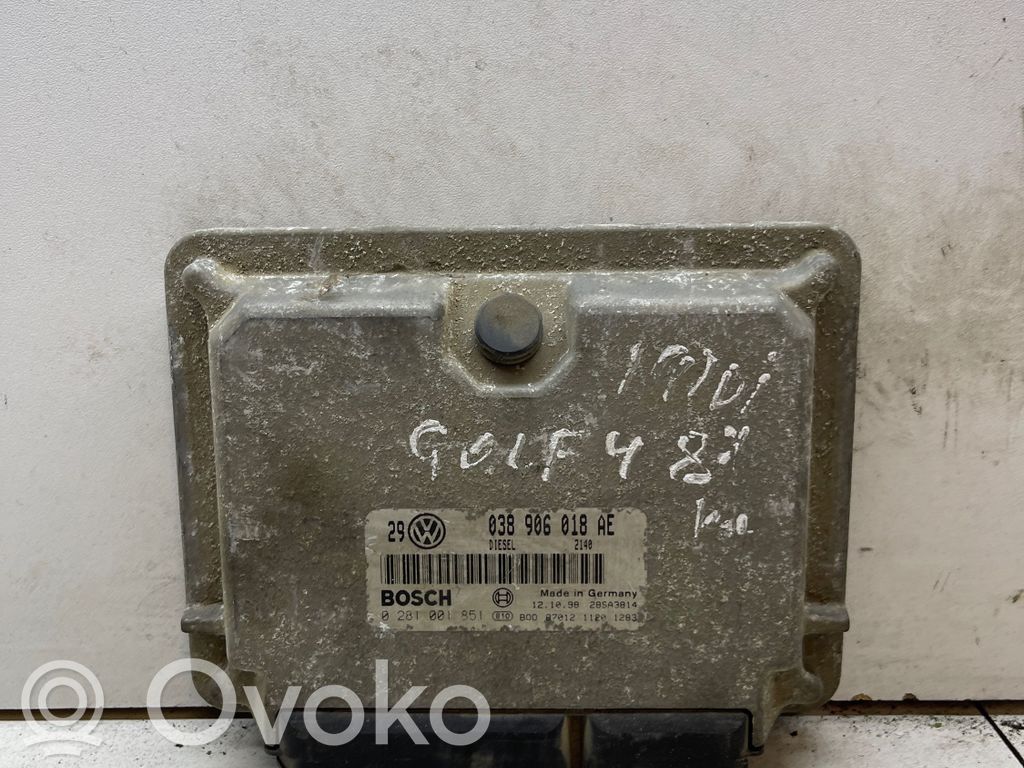 Volkswagen Golf IV Engine control unit/module 