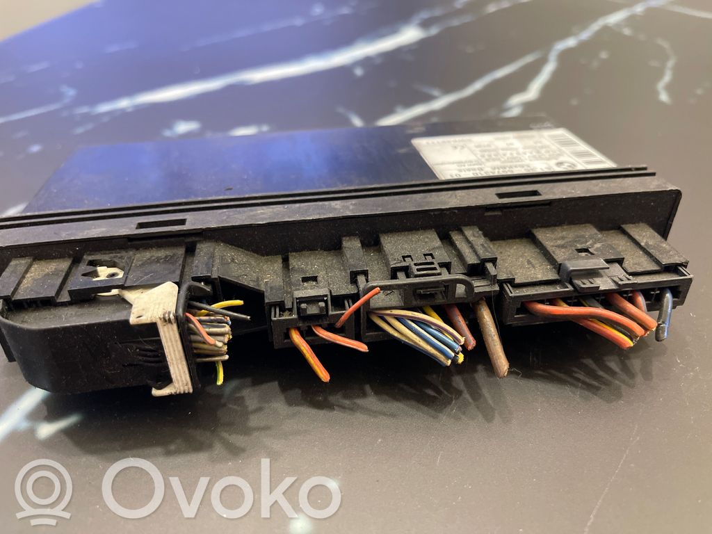 BMW 5 E39 Komforto modulis 