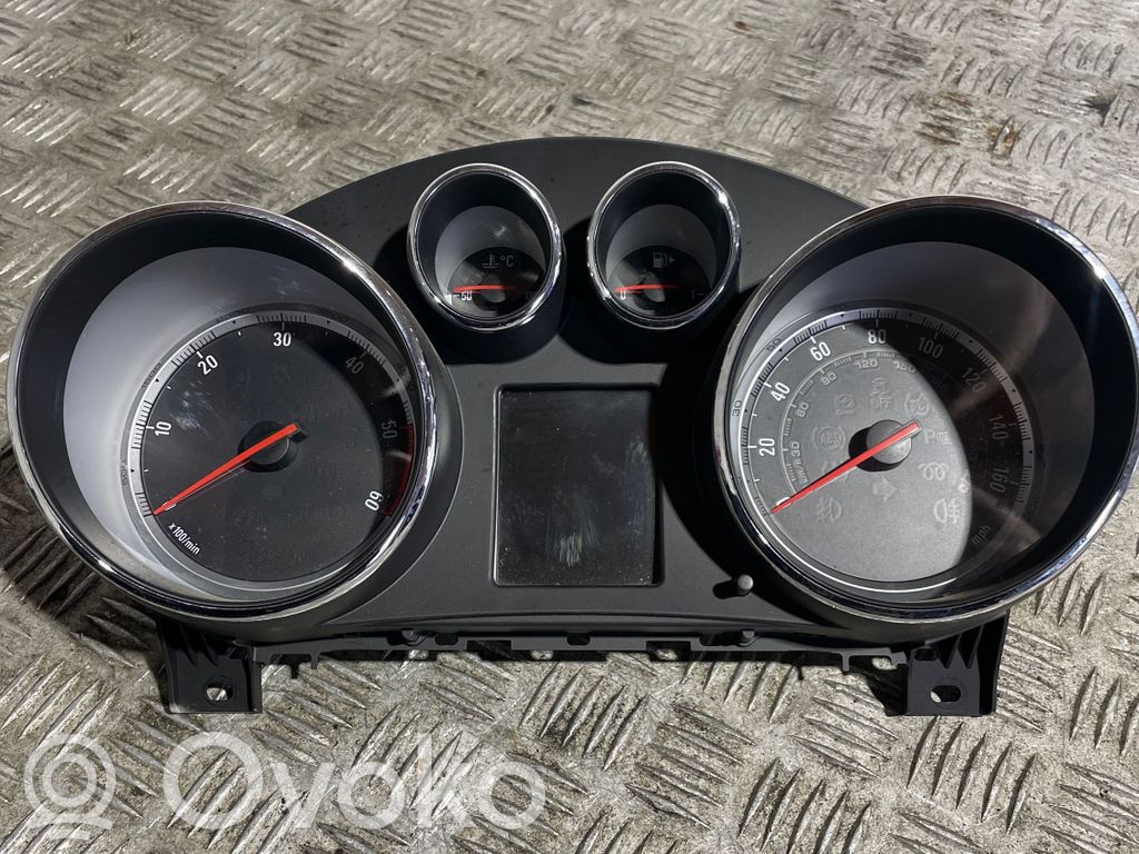 Opel Insignia A Speedometer (instrument cluster) 