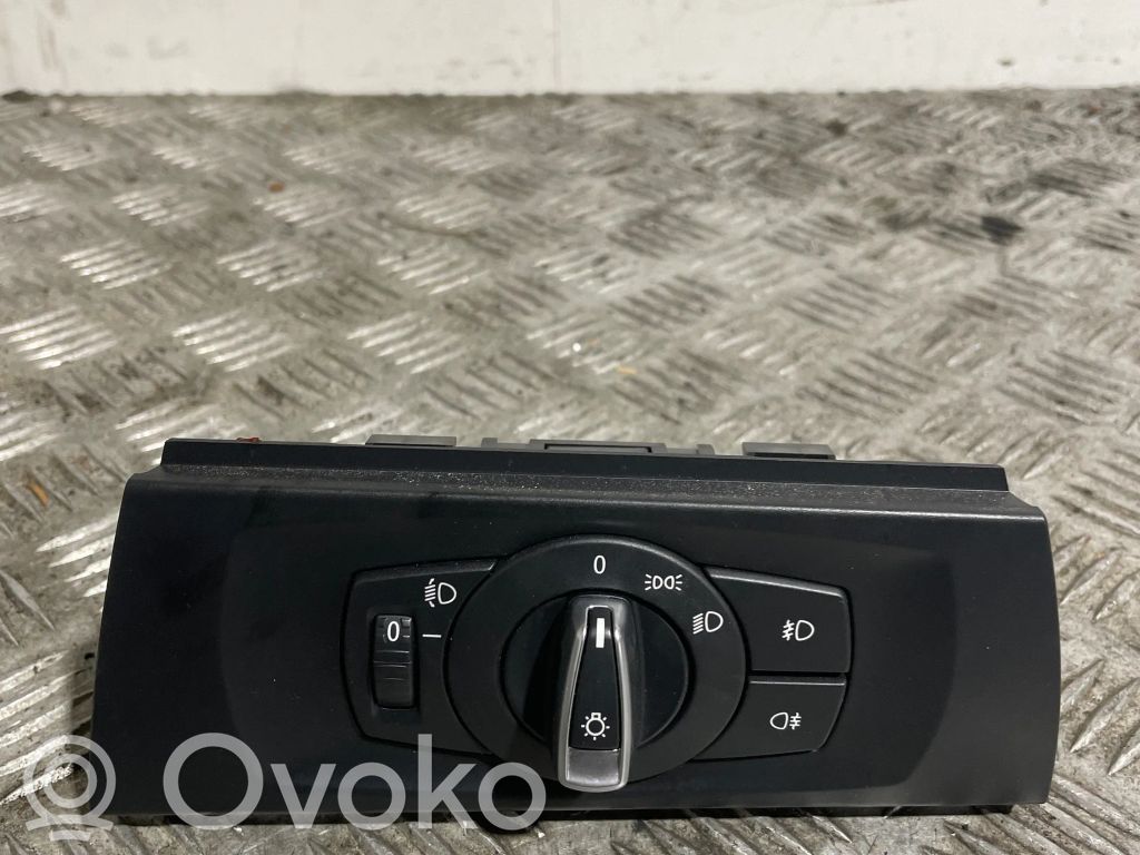 Light switch   9169405,33600112,3013091209