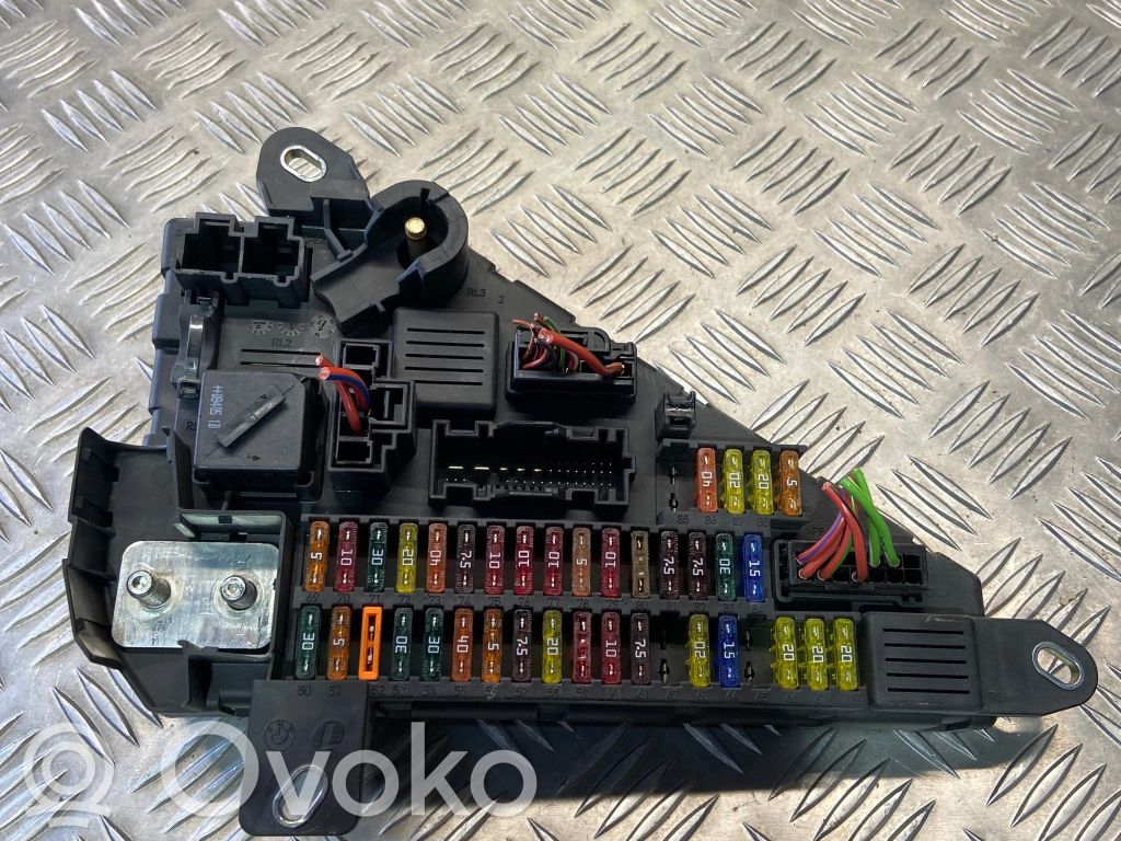 BMW 5 E60 E61 Fuse module 
