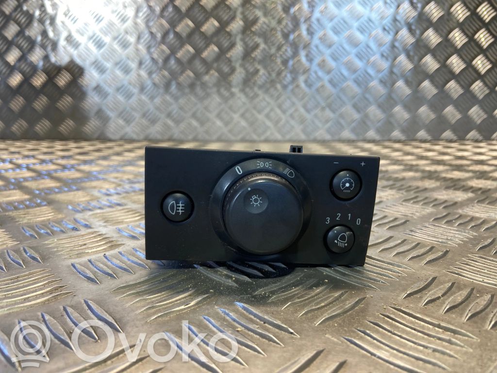 Opel Vectra C Light switch 