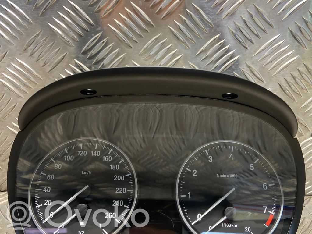BMW 3 E90 E91 Spidometrs (instrumentu panelī) 