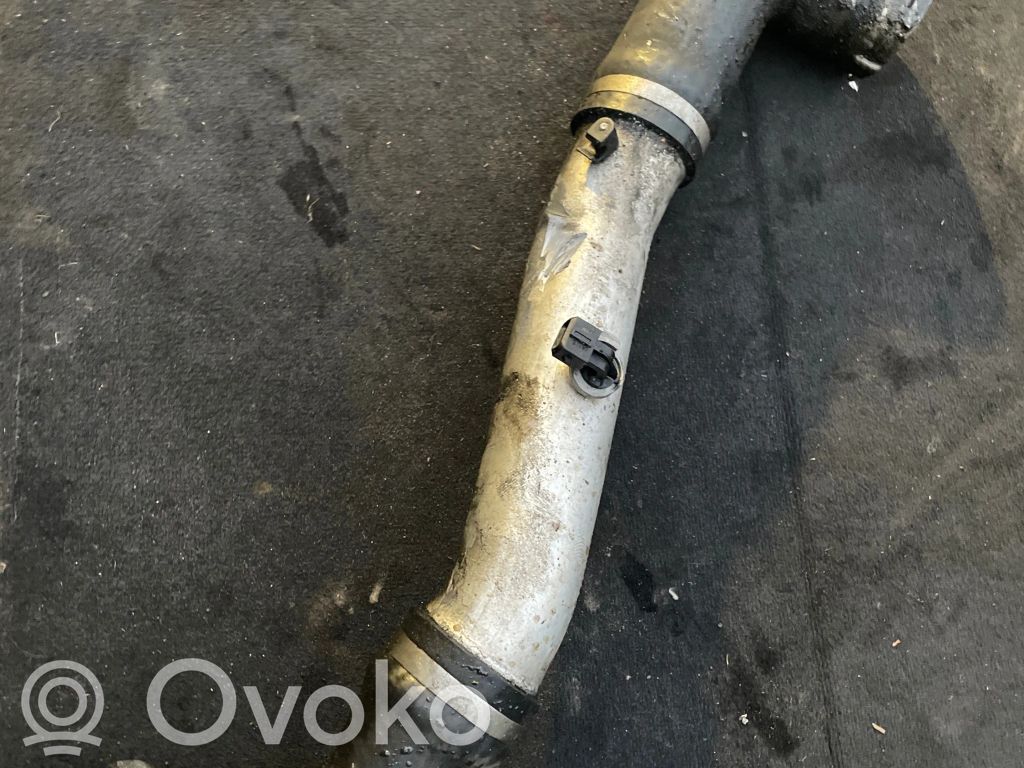 BMW 7 E65 E66 Furtun/conductă intercooler 