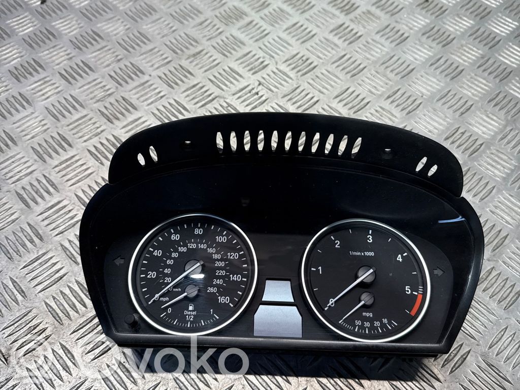 BMW X5 E70 Speedometer (instrument cluster) 