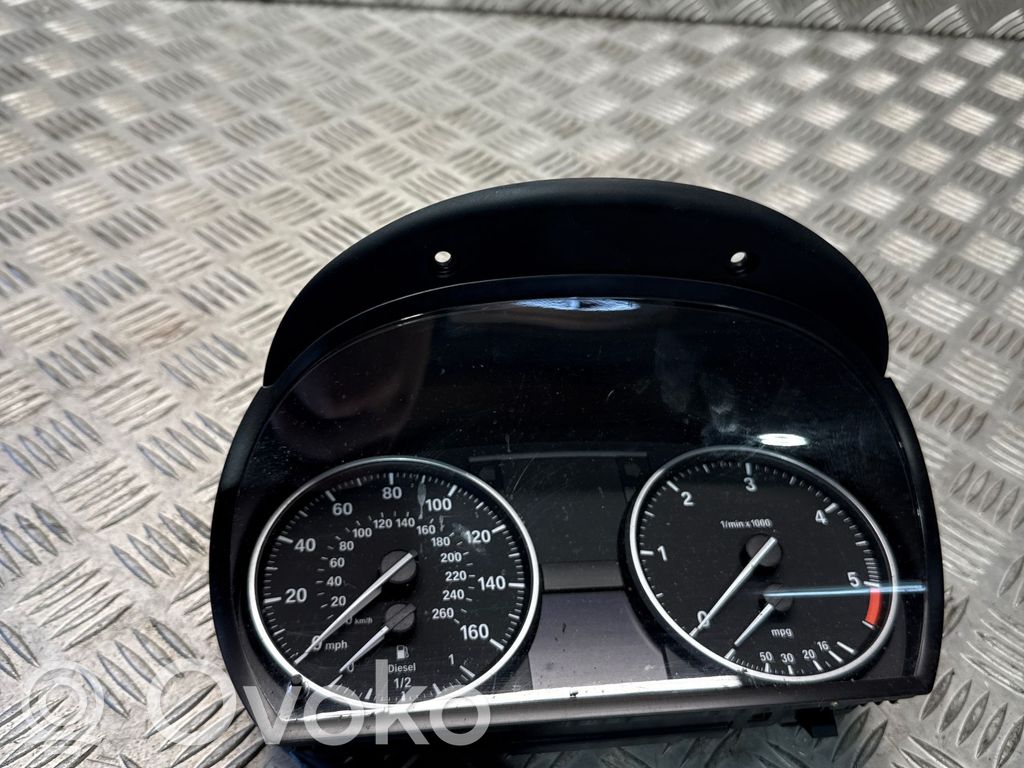 BMW X1 E84 Speedometer (instrument cluster) 