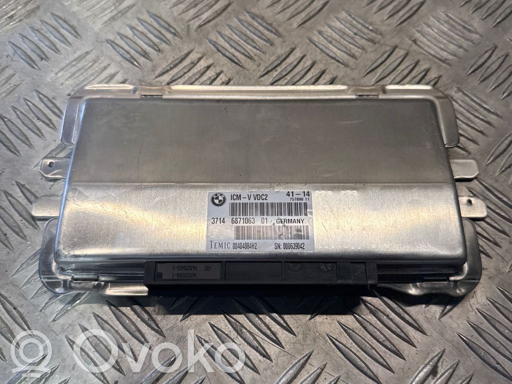 BMW 5 F10 F11 Sterownik / Moduł zawieszenia pneumatycznego 