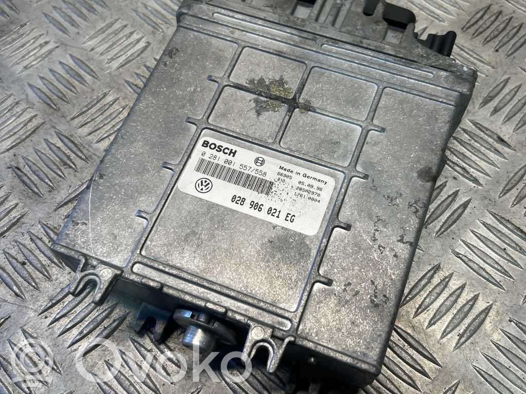 Volkswagen PASSAT B5 Engine control unit/module 