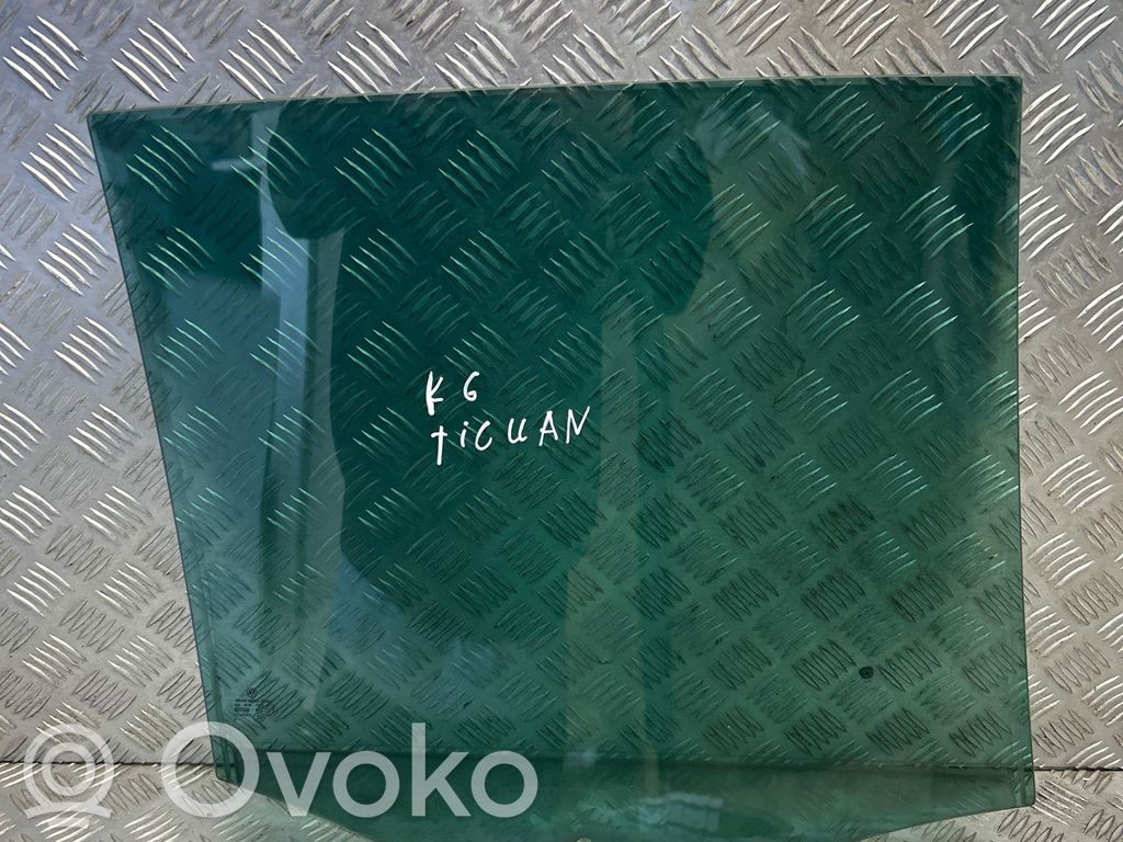 Volkswagen Tiguan Szyba drzwi tylnych 
