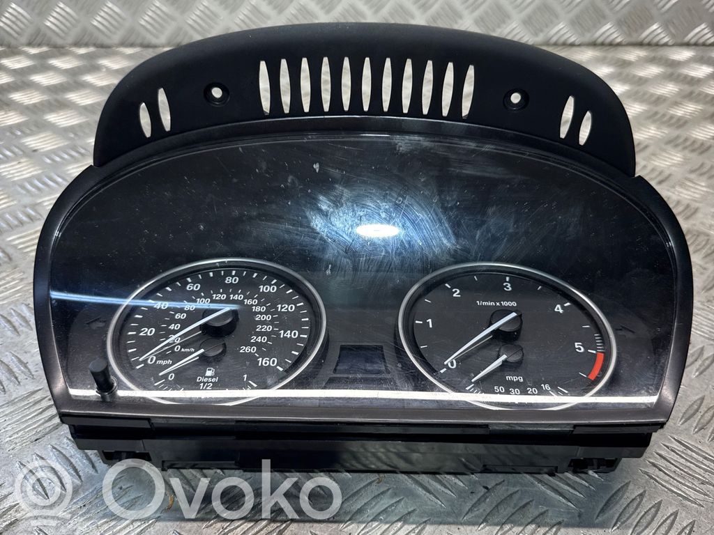 BMW X5 E70 Speedometer (instrument cluster) 