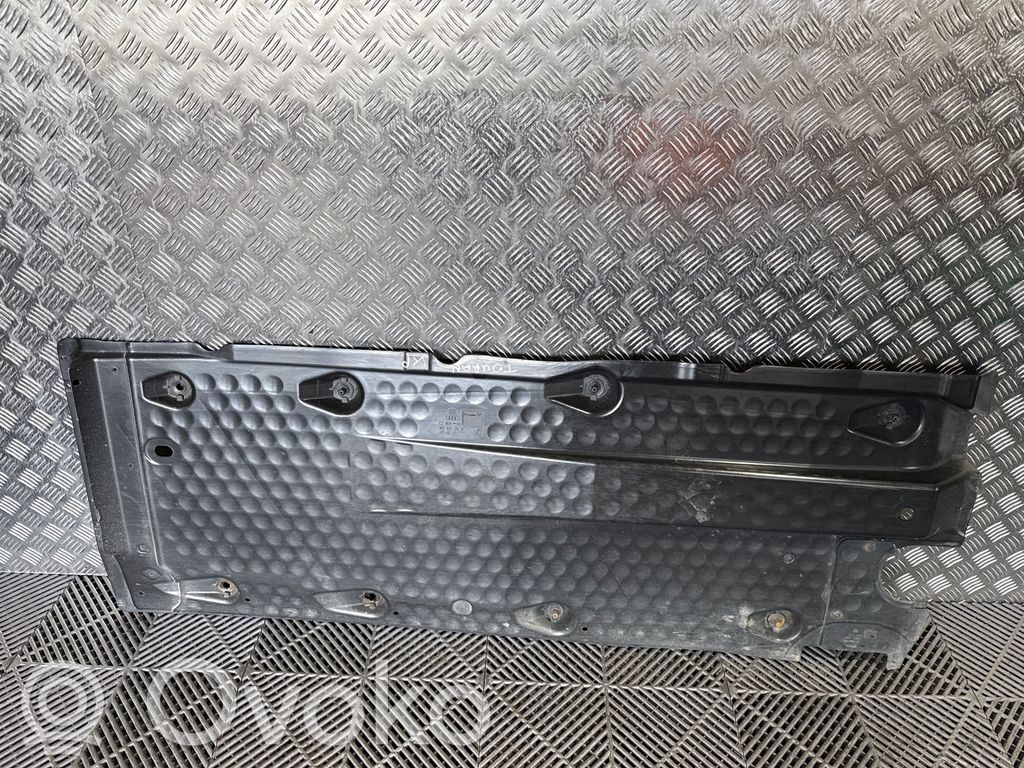 Volkswagen Touran I Osłona boczna podwozia 
