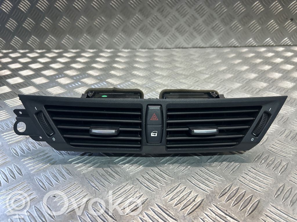 BMW X1 E84 Dash center air vent grill 