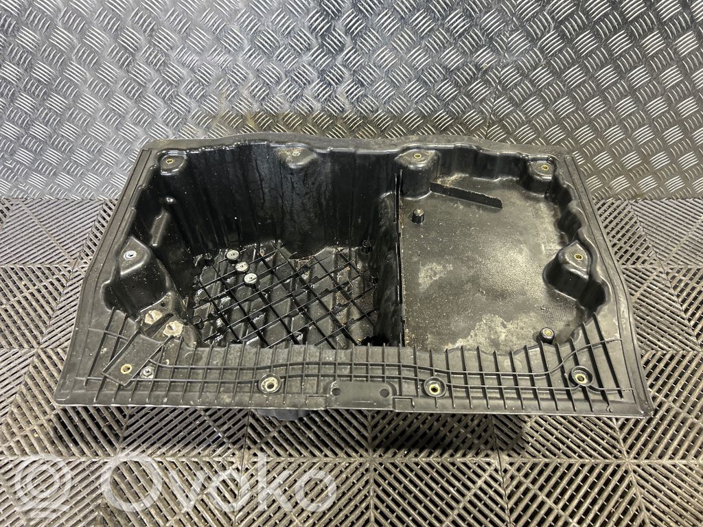 BMW 1 E82 E88 Trunk bottom trim panel 