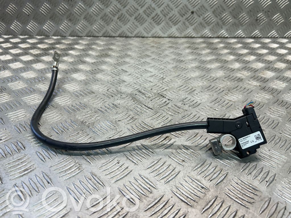 BMW 5 F10 F11 Maakaapeli, akku 