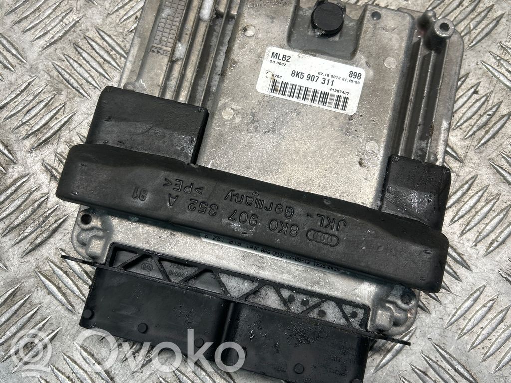 Engine control unit/module   8K5907311