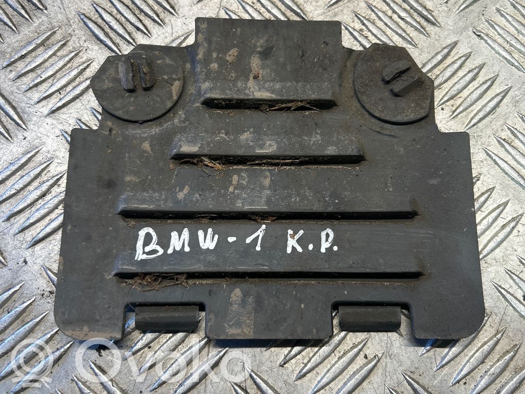 BMW 1 E82 E88 Front splash guards bracket 
