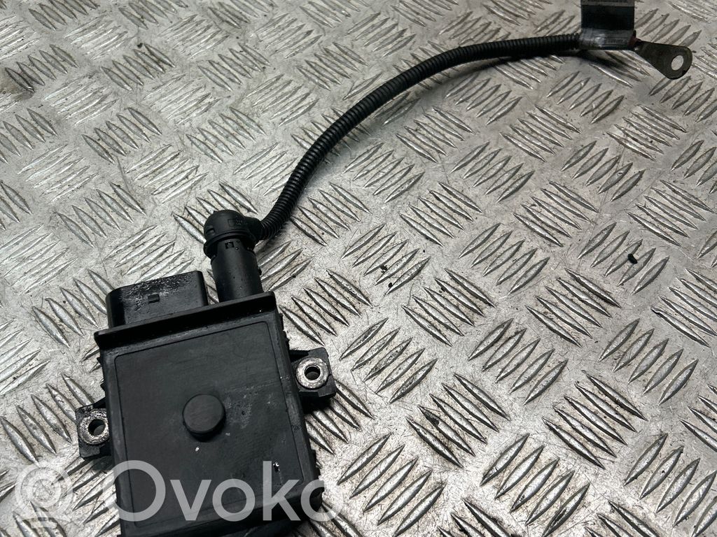 Glow plug pre-heat relay