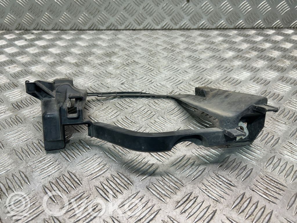 BMW 5 E60 E61 Headlight/headlamp mounting bracket 