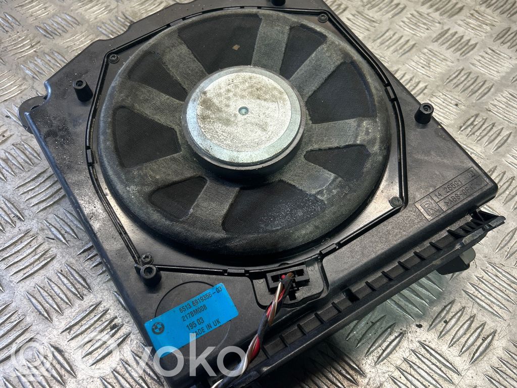 Subwoofer speaker   6919356