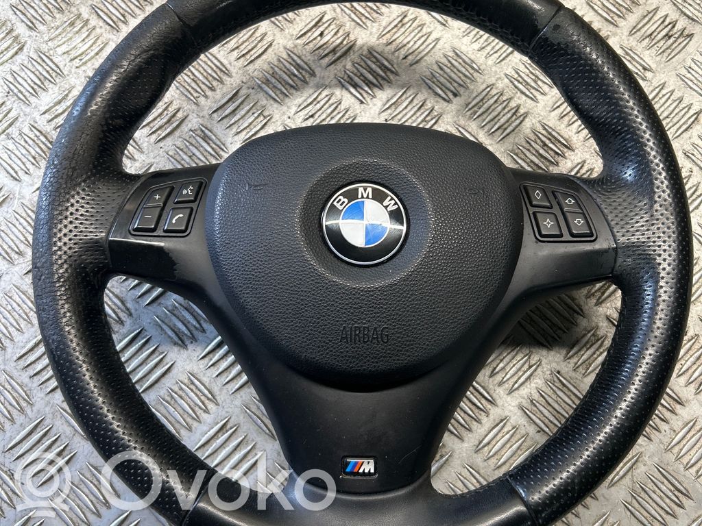 Steering wheel   7839076,305163799001