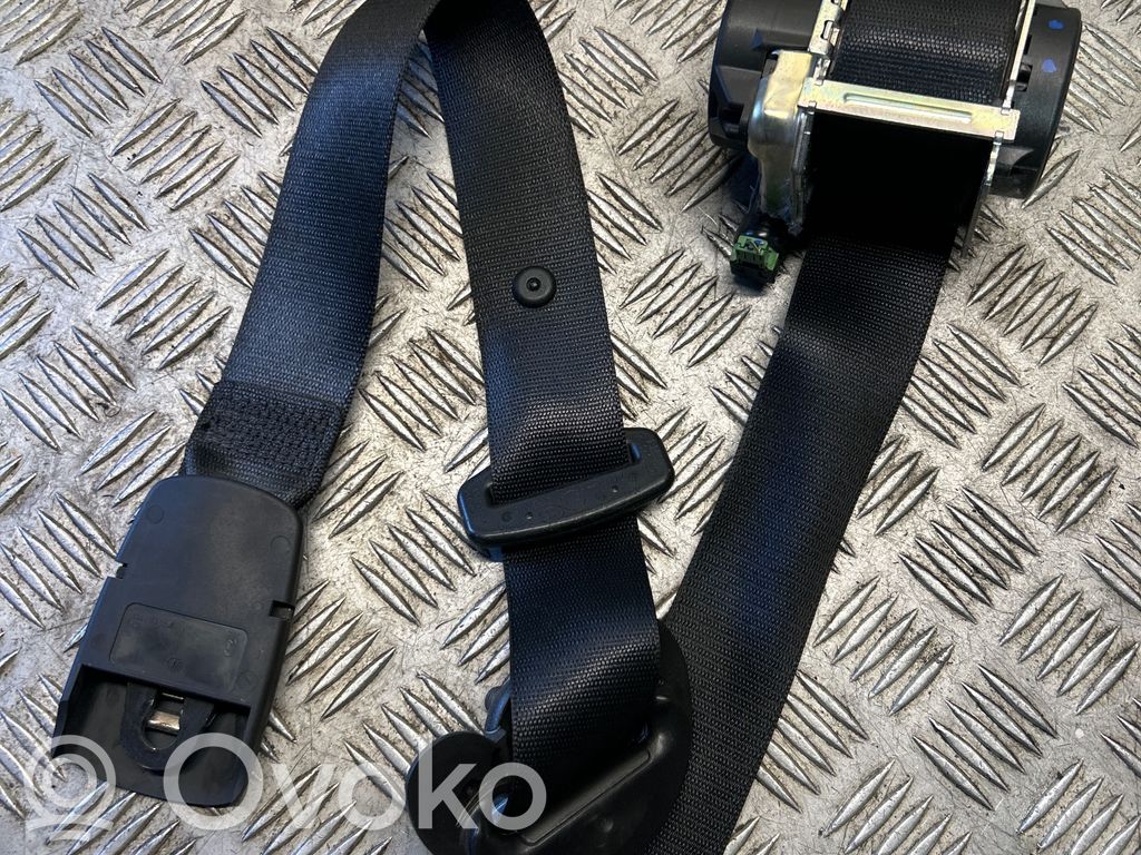BMW 2 F45 Cinturón delantero 