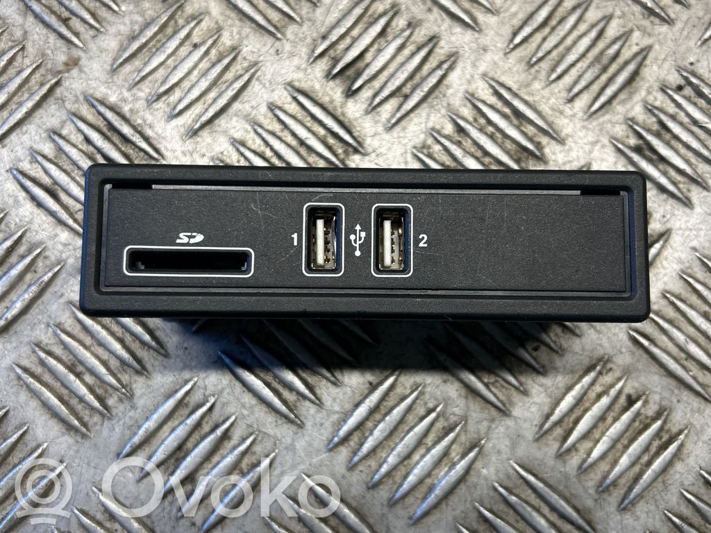 Mercedes-Benz E W213 Enchufe conector USB 