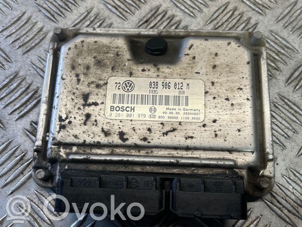 Volkswagen Golf IV Engine control unit/module 
