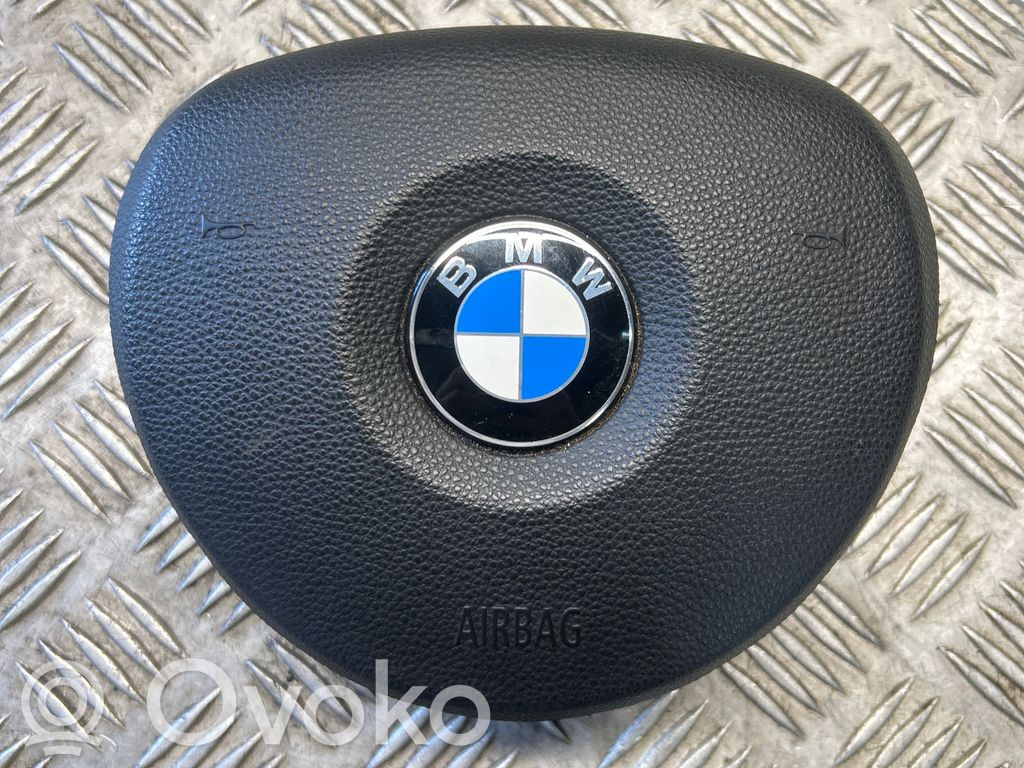 BMW X1 E84 Vairo oro pagalvė 
