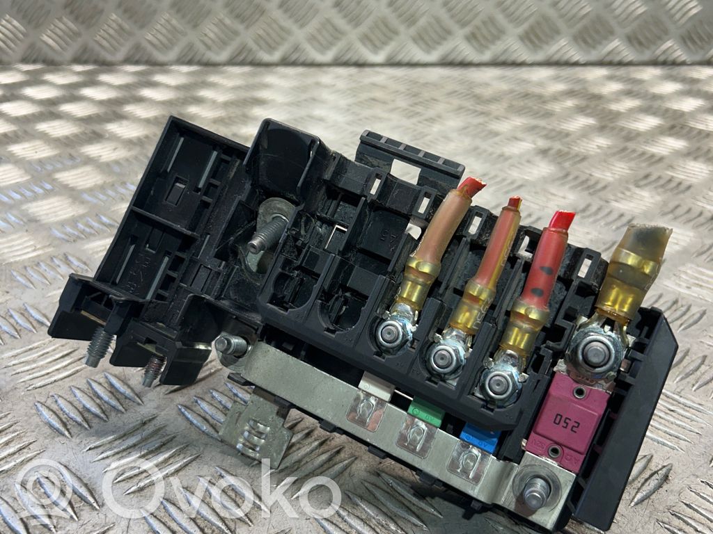Mercedes-Benz A W176 Modul siguranțe 