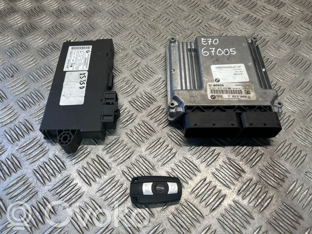 Unidad de control/módulo del motor   7823800,0281015852,9147222,6986579