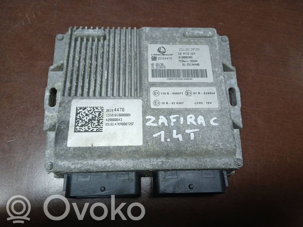 Komputer / Sterownik ECU i komplet kluczy   25194476,67R016044,616000305,110R006071