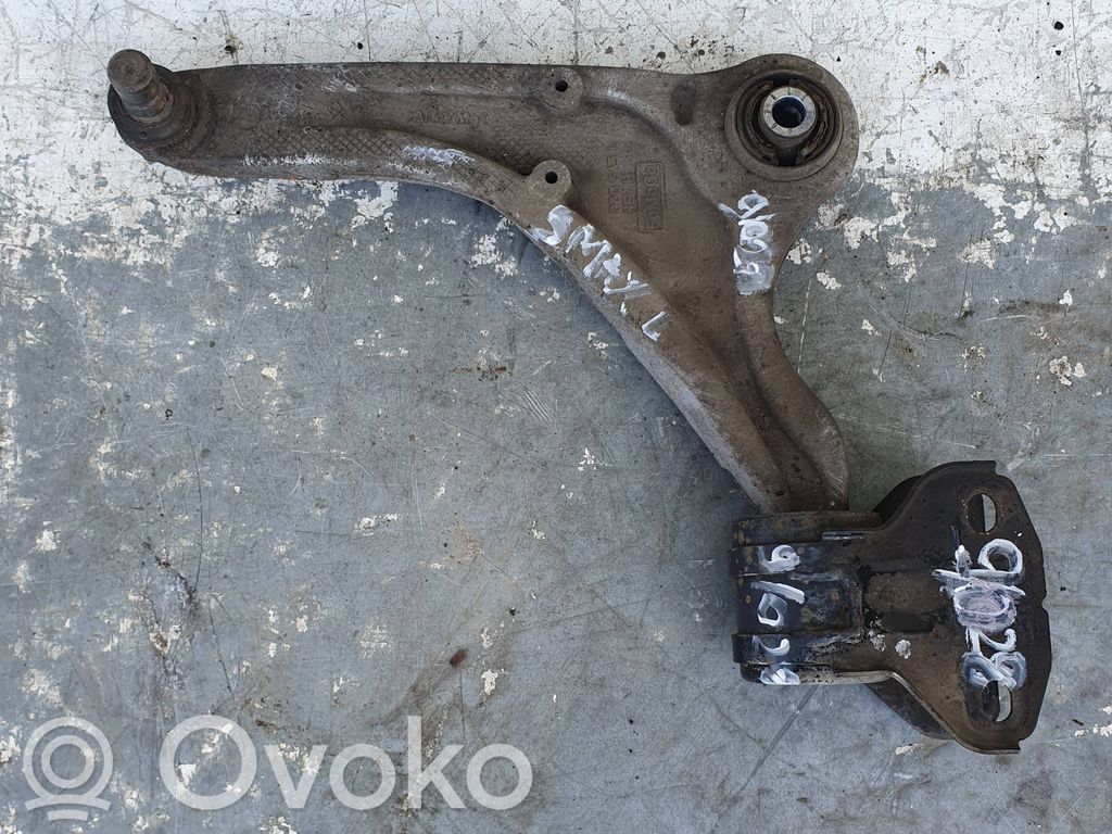 Front control arm   E1GC3A053