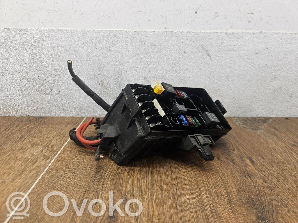 Volkswagen Golf VII Fuse module 