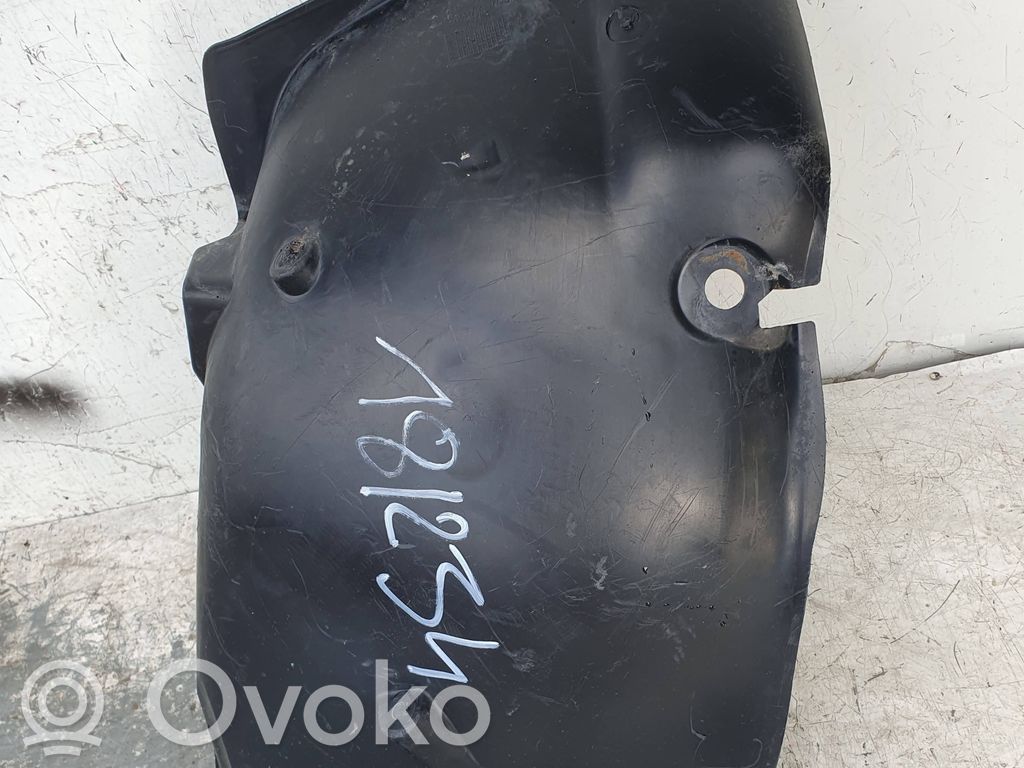 Renault Clio IV Nadkole przednie 