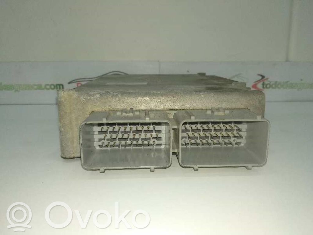 Engine control unit/module ECU   P04727235AC