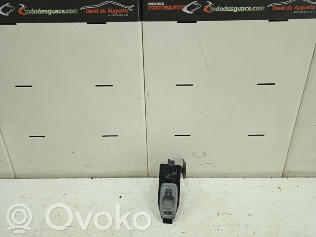 Interruptor del elevalunas eléctrico   30658117