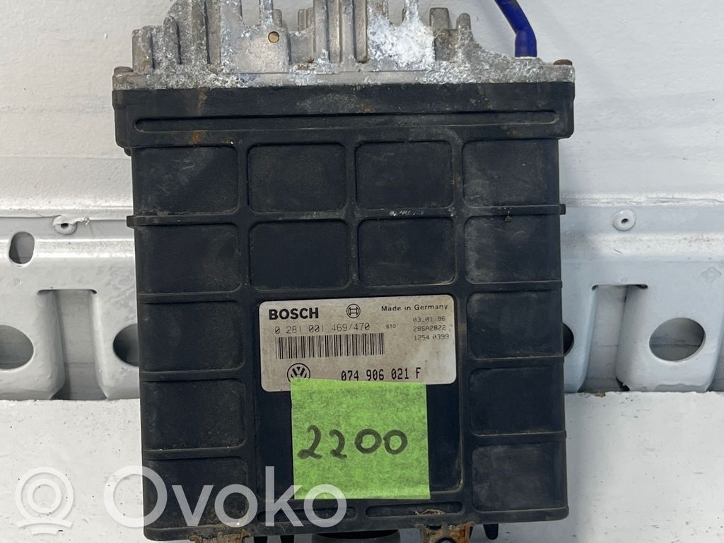Volkswagen Transporter - Caravelle T4 Engine control unit/module 