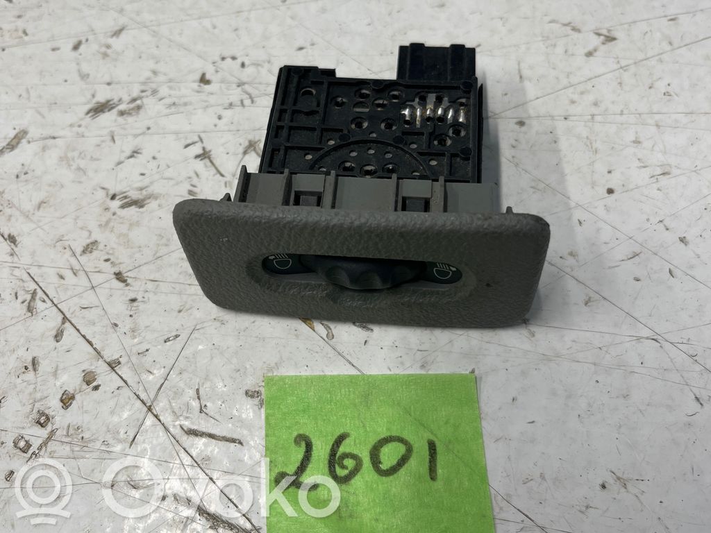 Headlight level height control switch   91166822,8200022569