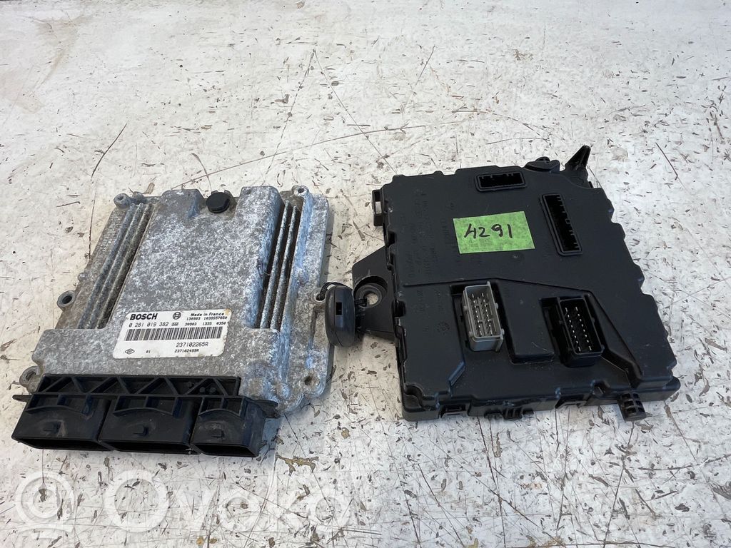 Renault Master III Engine ECU kit and lock set 