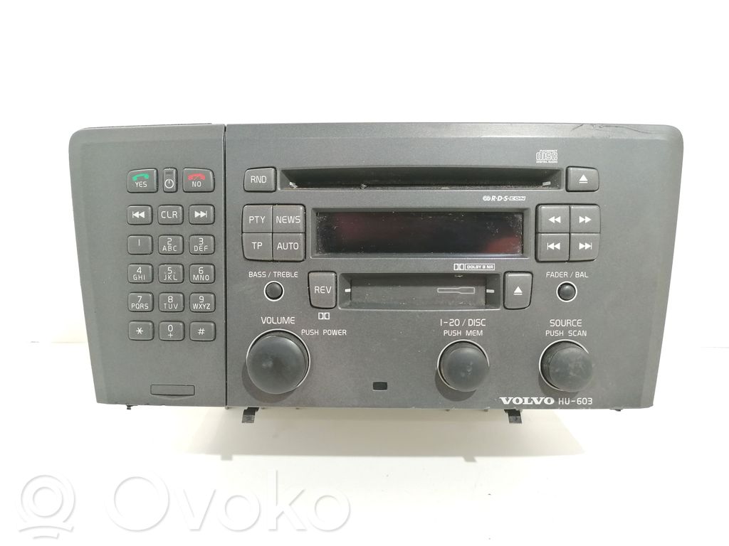 Volvo V70 Radio/CD/DVD/GPS head unit 