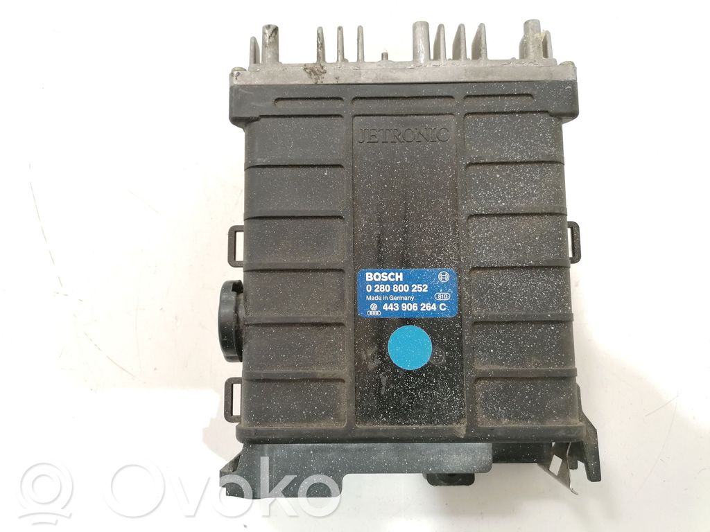 Audi 80 90 B3 Engine control unit/module 