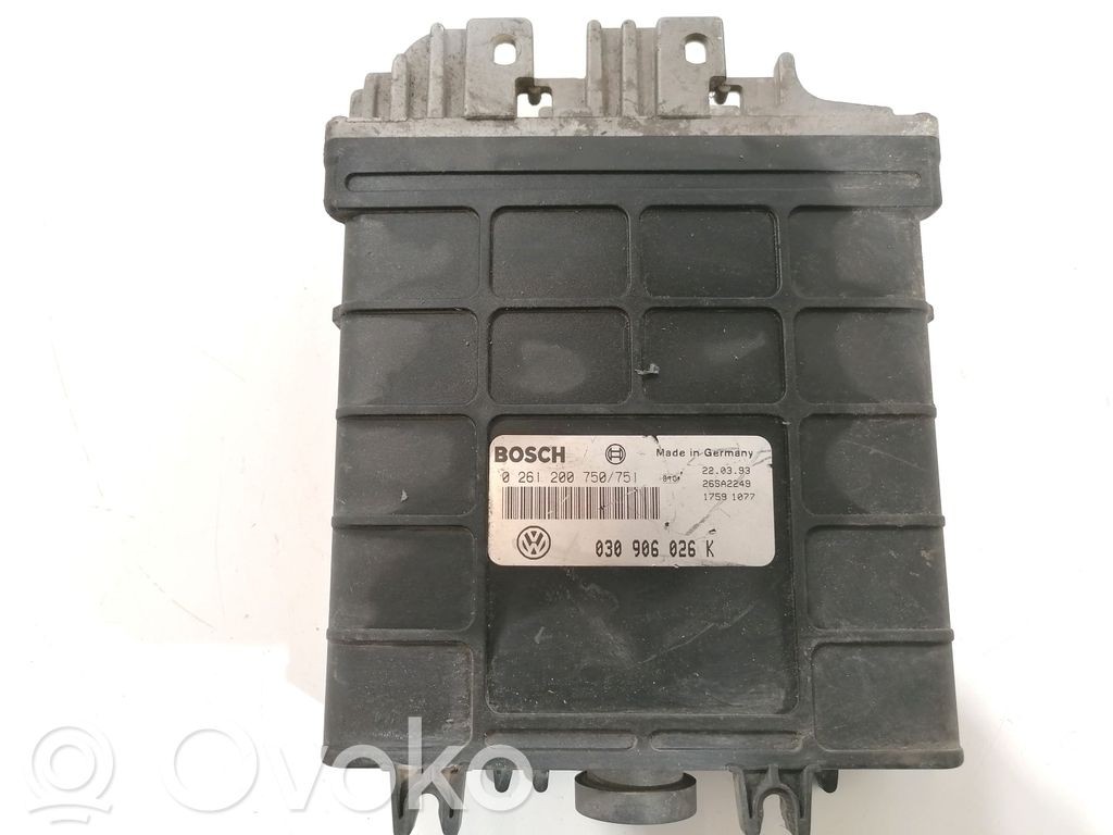 Volkswagen Golf III Engine control unit/module 