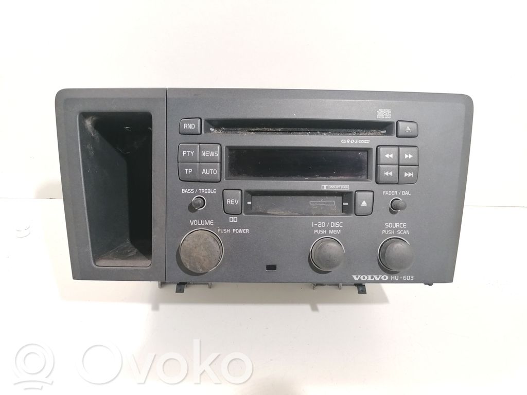 Volvo V70 Radio/CD/DVD/GPS head unit 