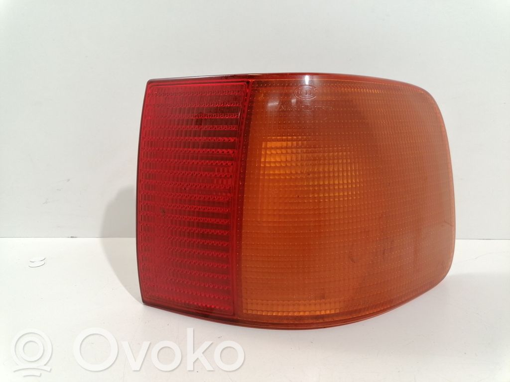 Audi 100 S4 C4 Aizmugurējais lukturis virsbūvē 