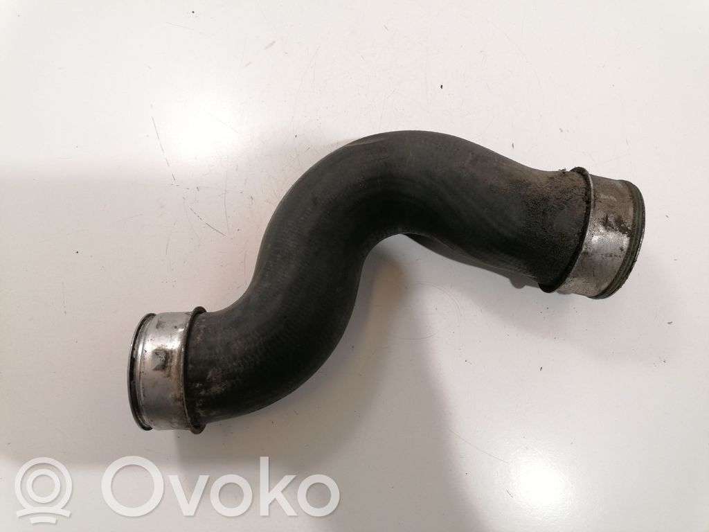 Volkswagen Touran I Intercooler hose/pipe 