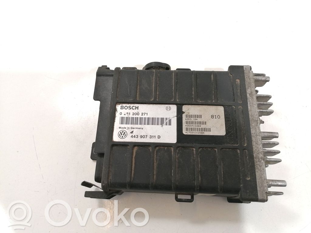 Volkswagen PASSAT B3 Engine control unit/module 