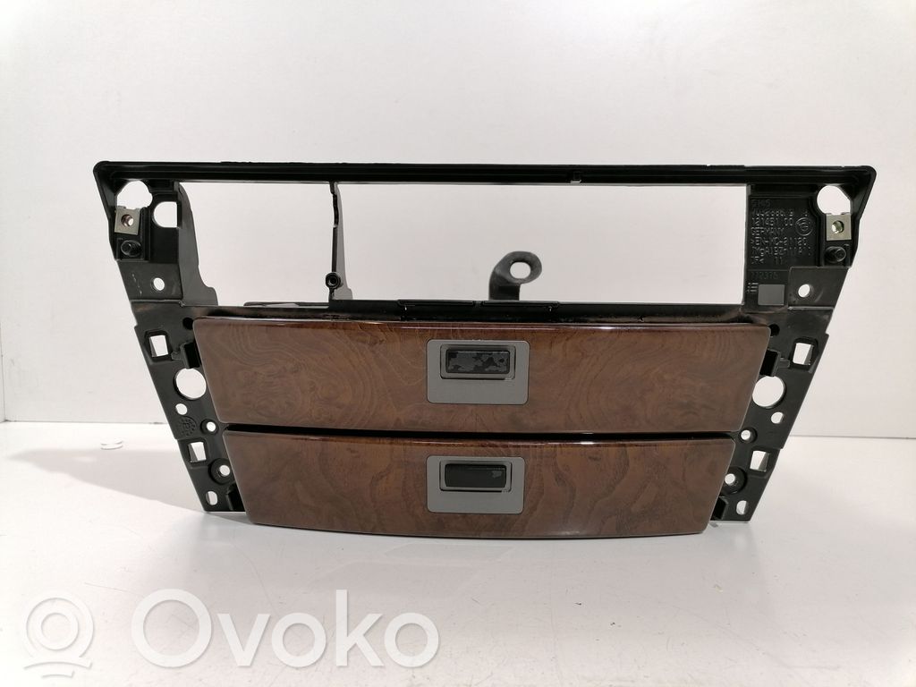 BMW 7 E65 E66 Dashboard storage box/compartment 